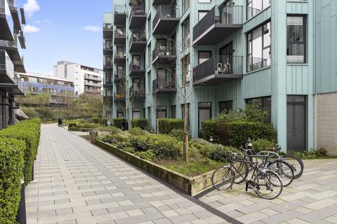 2 bedroom apartment for sale, 18 Bundocks Walk, London, E3