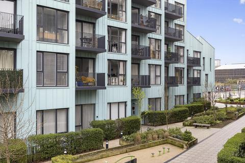 2 bedroom apartment for sale, 18 Bundocks Walk, London, E3