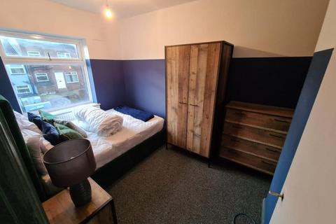 undefined, Leeds LS4