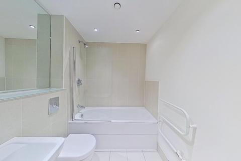 2 bedroom flat to rent, Gotts Road