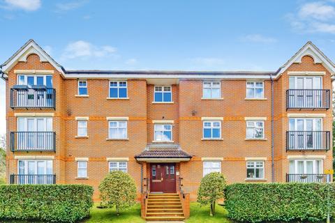 2 bedroom flat for sale, Eothen Close, Caterham, Surrey, ., CR3