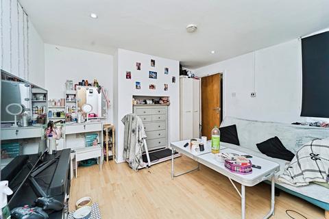undefined, Bescot Road, Walsall, West Midlands, WS2