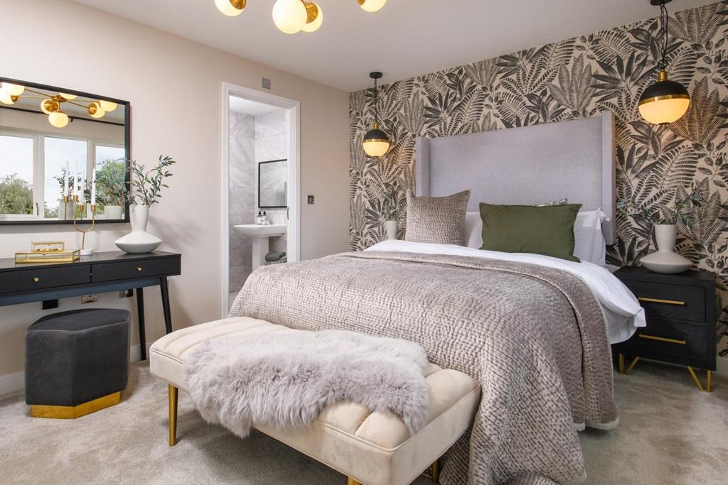 Main bedroom with en-suite shower room for...