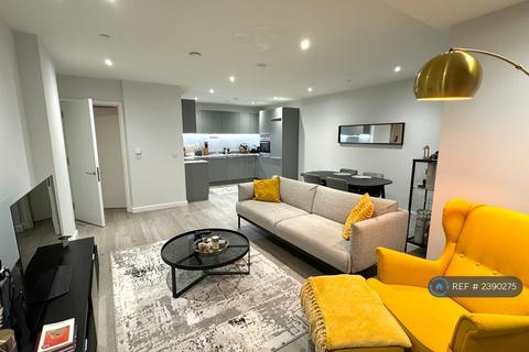 2 bedroom flat to rent, Millstream Tower, London, N17