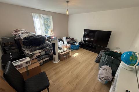 2 bedroom flat to rent, Sachfield Drive, Chafford Hundred