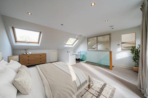 3 bedroom maisonette for sale, New Kings Road, London, SW6