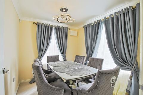 3 bedroom detached house for sale, Snowdrop Way, Red Lodge, Bury St. Edmunds