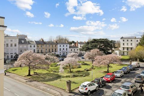 2 bedroom apartment for sale, Hewlett Road, Cheltenham, GL52