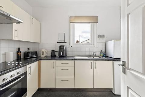 2 bedroom apartment for sale, Hewlett Road, Cheltenham, GL52