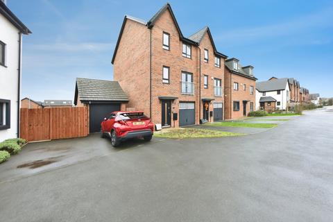 4 bedroom semi-detached house for sale, Lance Corporal Andrew Breeze Way, Manchester, M34