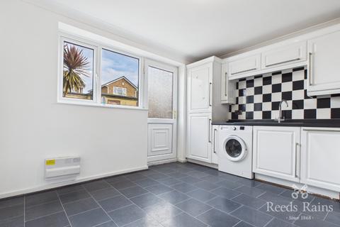 2 bedroom terraced house for sale, Edendale, West Yorkshire WF10