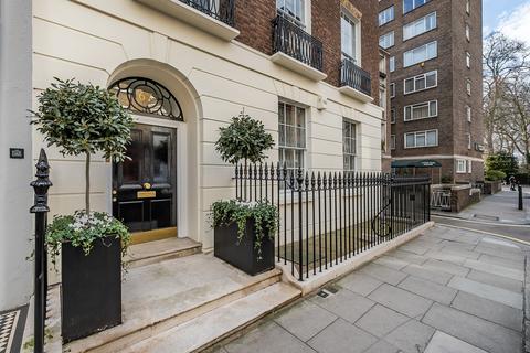 undefined, Connaught Street, London, W2