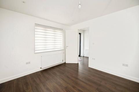 undefined, Tweed Way, Romford, RM1
