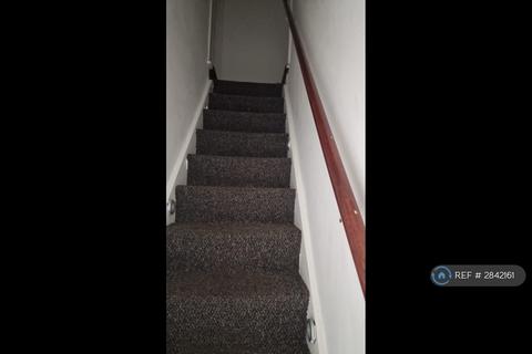 3 bedroom terraced house to rent, Constitution Road, Med, ME5