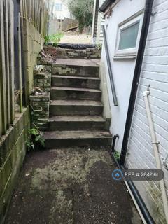 3 bedroom terraced house to rent, Constitution Road, Med, ME5