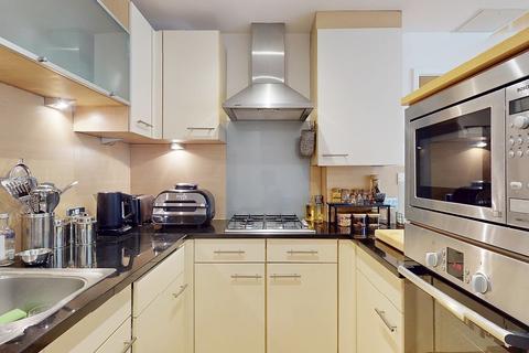 1 bedroom apartment for sale, Dryburgh Road, SW15