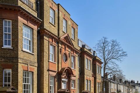 undefined, Richmond Square, Kew Foot Road, Richmond, Surrey, TW9