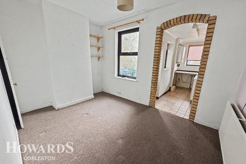 2 bedroom terraced house for sale, Lower Cliff Road, Gorleston