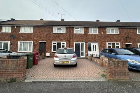3 bedroom terraced house for sale, Harrow Road, Langley, Langley, SL3, SL3