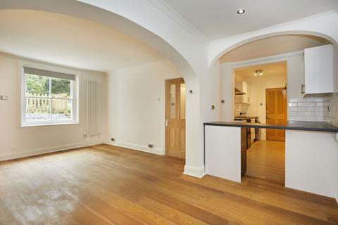 undefined, Birdhurst Rise, South Croydon