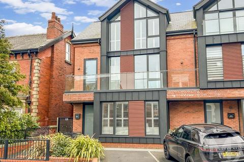 4 bedroom semi-detached house for sale, 28b Breck Road, Poulton-Le-Fylde