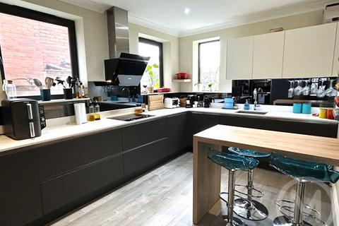 4 bedroom semi-detached house for sale, 28b Breck Road, Poulton-Le-Fylde