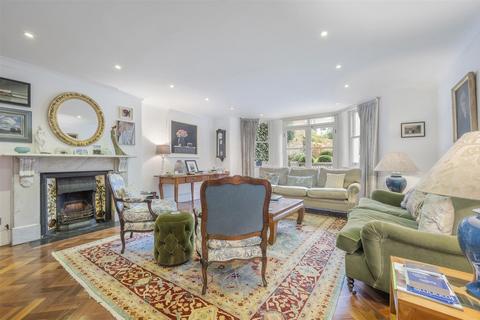 2 bedroom flat for sale, Buckland Crescent, Belsize Park, NW3