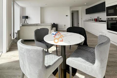 2 bedroom flat to rent, 11 Silvercroft Street, Manchester, M15
