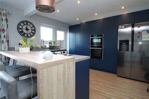 3 bedroom house for sale, Dolphin Place, Barton On Sea, Hampshire, BH25