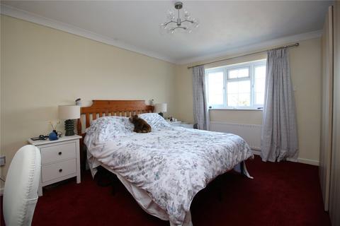 3 bedroom house for sale, Dolphin Place, Barton On Sea, Hampshire, BH25