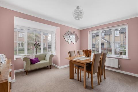 4 bedroom detached house for sale, Ambrosden Court Close, Bicester, OX25