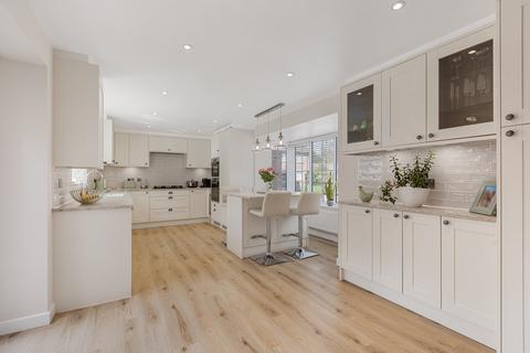 4 bedroom detached house for sale, Ambrosden Court Close, Bicester, OX25
