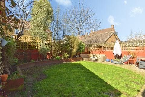 4 bedroom end of terrace house for sale, Garwood Crescent, Grange Farm, Milton Keynes, Buckinghamshire, MK8