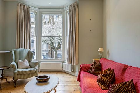 2 bedroom flat for sale, Minford Gardens, London, W14