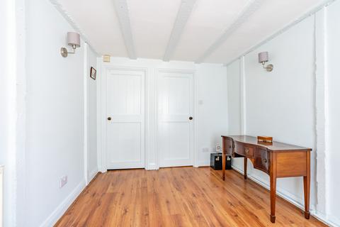 undefined, High Street, St. Albans AL4