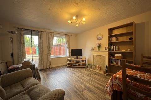 2 bedroom terraced house to rent, Stag Way, Glastonbury, Somerset
