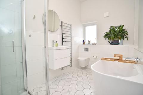 undefined, Langcliffe Avenue, Harrogate, HG2