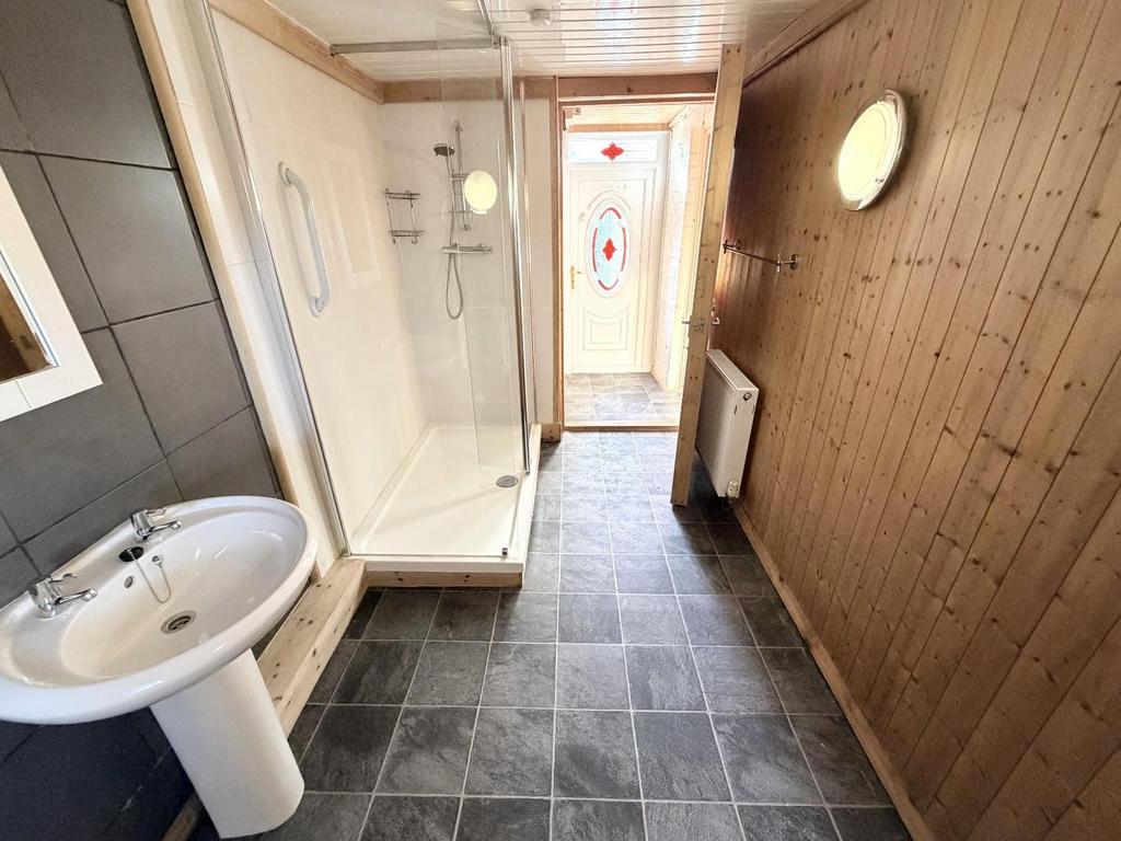 Ground floor shower room