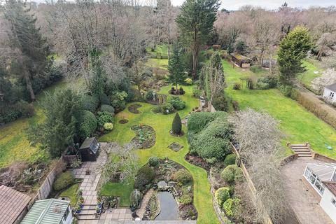4 bedroom bungalow for sale, Ashurst Drive, Tadworth, Surrey, KT20