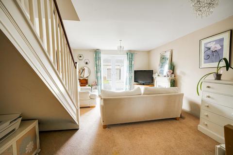 2 bedroom terraced house for sale, Claridge Close, Leighton Buzzard