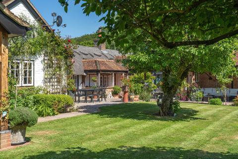4 bedroom cottage for sale, Magpie Lane, Amersham, HP7