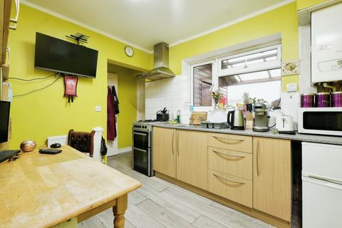 3 bedroom end of terrace house for sale, Hinton Crescent, Hereford HR2