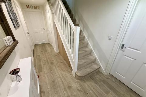 4 bedroom detached house for sale, Barleyfield Road, Weddington