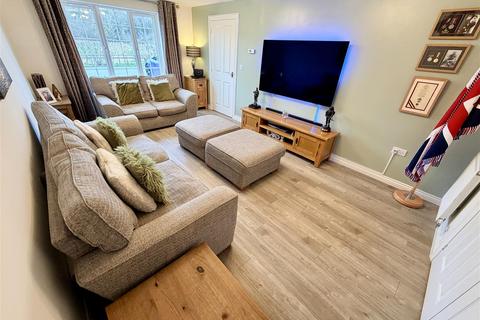 4 bedroom detached house for sale, Barleyfield Road, Weddington