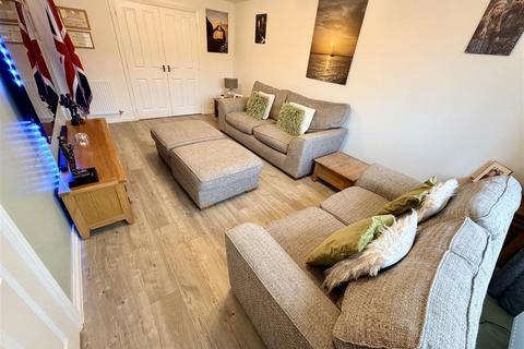 4 bedroom detached house for sale, Barleyfield Road, Weddington
