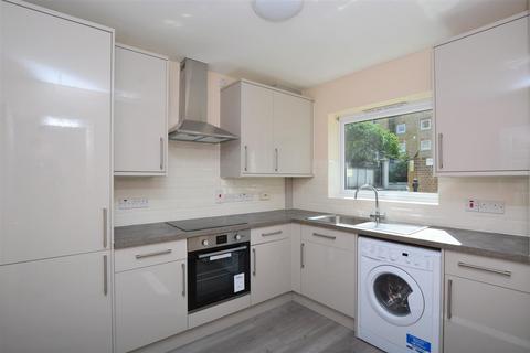 4 bedroom end of terrace house for sale, Albert Mews, Limehouse, E14