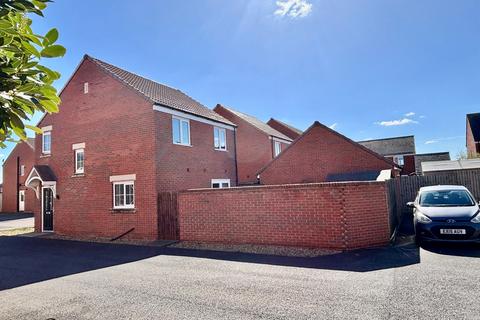3 bedroom detached house for sale, Bedstone Way, Farcet, Peterborough