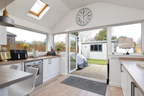 4 bedroom semi-detached house for sale, Steeds Lane, Kingsnorth