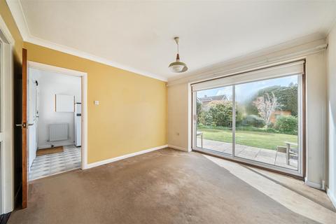 undefined, Collingwood Crescent, Guildford
