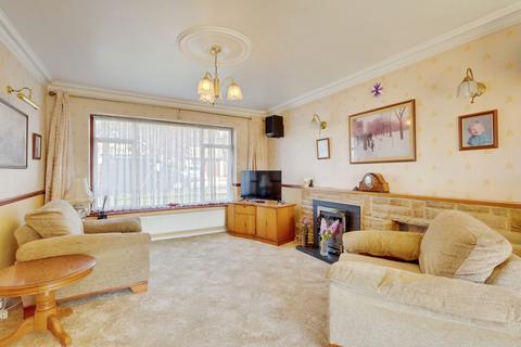 3 bedroom detached house for sale, Woodside Avenue, Benfleet, SS7
